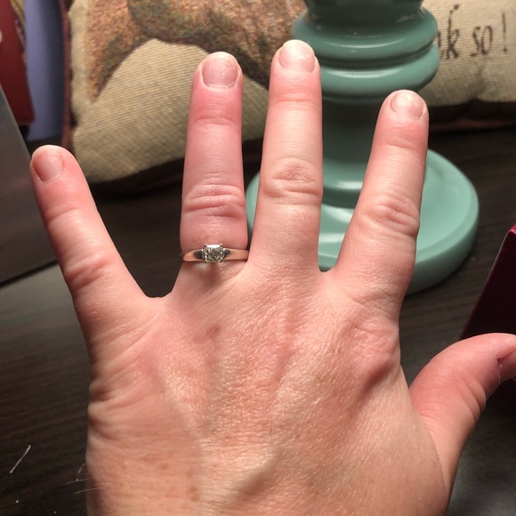 Diamond ring - Picture 3 of 5